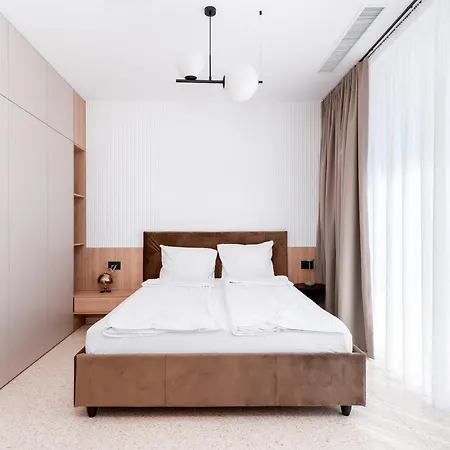 アパート Penthouse Deosebit Frontal La Mare, Pe Faleza Din - Situat La Etajul 4 In Locatia Amaris 4*