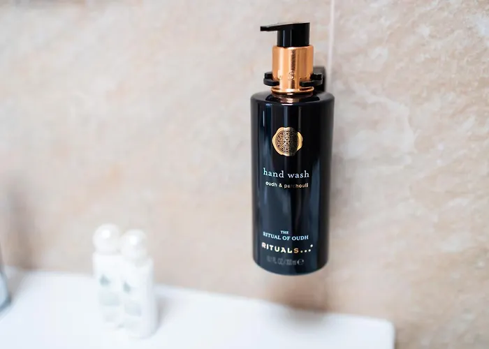 Penthouse Deosebit Frontal La Mare, Pe Faleza Din - Situat La Etajul 4 In Locatia Amaris Daire