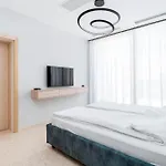 Penthouse Deosebit Frontal La Mare, Pe Faleza Din - Situat La Etajul 4 In Locatia Amaris Apartmán 4*