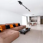 Penthouse Deosebit Frontal La Mare, Pe Faleza Din - Situat La Etajul 4 In Locatia Amaris Eforie Nord