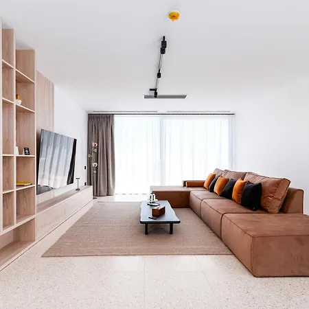 Penthouse Deosebit Frontal La Mare, Pe Faleza Din - Situat La Etajul 4 In Locatia Amaris Apartment Eforie Nord