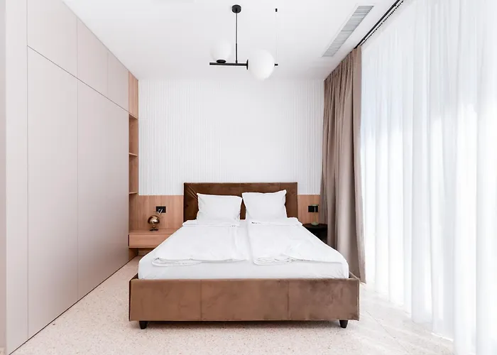 アパート Penthouse Deosebit Frontal La Mare, Pe Faleza Din - Situat La Etajul 4 In Locatia Amaris 4*